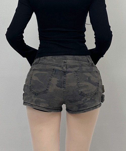 FOLLOWIN(フォロウィン)の「ダブルバックルショートパンツ(デニムパンツ・レディース・ブラック/グリーン・SMALL/MEDIUM/LARGE)」の18枚目の写真