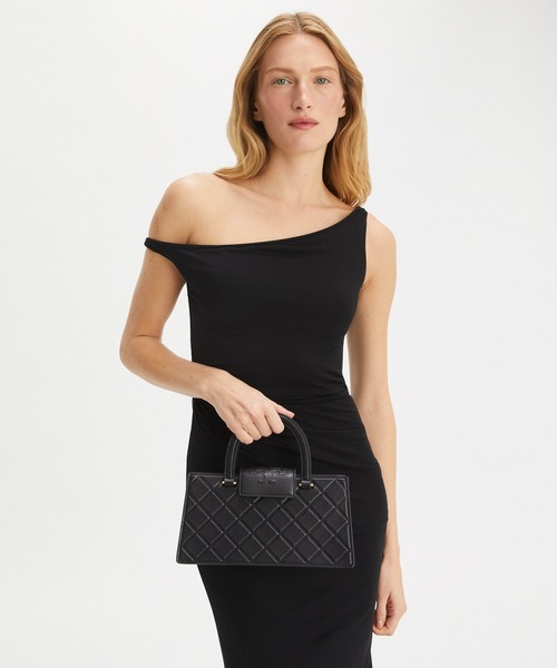 TORY BURCH（トリーバーチ）の「フレミング イーストウエスト トートバッグ（ハンドバッグ・レディース・ブラック・ONE SIZE）」の7枚目の写真