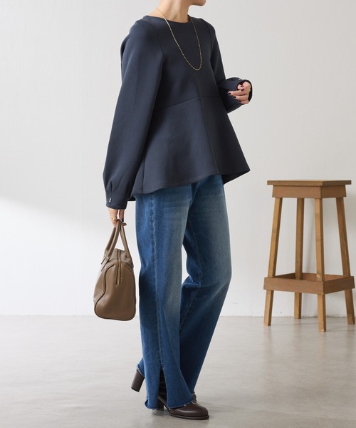 COLLAGE GALLARDAGALANTE（コラージュガリャルダガランテ）の「袖ビジューペプラムカットソー/WEB限定カラー展開（Tシャツ/カットソー・レディース・グレー/ネイビー/オフホワイト・FREE）」の19枚目の写真