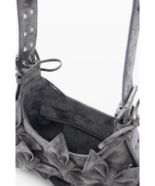 Desigual(デシグアル)の「3Dバタフライアップリケ クロスボディバッグ(ハンドバッグ・レディース・ブラック・FREE)」の9枚目の写真