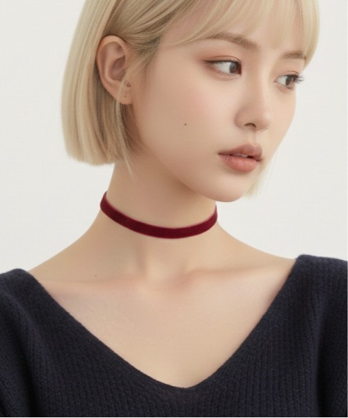rae(レイ)の「【rae】ベルベットチョーカーネックレス(チョーカー・レディース・ワイン/グリーン・FREE)」の2枚目の写真