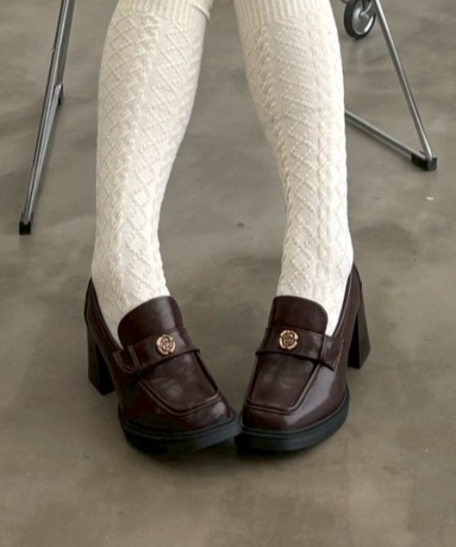 Nadana(ナダナ)の「ローファーパンプス(パンプス・レディース・ブラック/ブラウン・SMALL/MEDIUM/LARGE)」の6枚目の写真