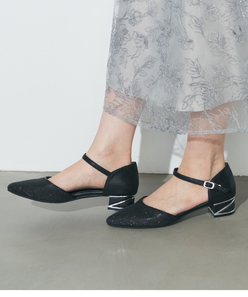 Cupid Heart（キューピッドハート）の「【Cupid Heart】結婚式用！ローブロックヒールラメグリッターパンプス（パンプス・レディース・ブラック/シルバー/ベージュ・SMALL/MEDIUM/LARGE）」の2枚目の写真