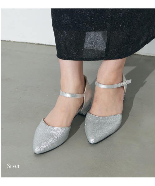 Cupid Heart（キューピッドハート）の「【Cupid Heart】結婚式用！ローブロックヒールラメグリッターパンプス（パンプス・レディース・ブラック/シルバー/ベージュ・SMALL/MEDIUM/LARGE）」の4枚目の写真