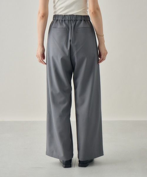 kuros'(クロス)の「【kuros'オリジナル】イージーワイドタックパンツ(スラックス・レディース・ブラック/グレー・SMALL/MEDIUM/LARGE)」の7枚目の写真