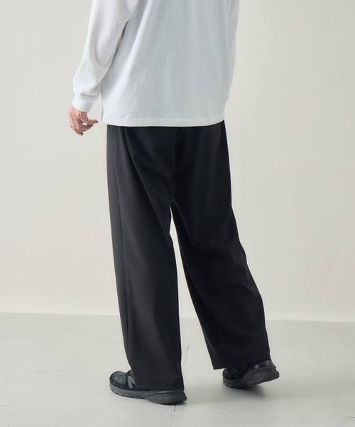kuros'(クロス)の「【kuros'オリジナル】イージーワイドタックパンツ(スラックス・レディース・ブラック/グレー・SMALL/MEDIUM/LARGE)」の9枚目の写真