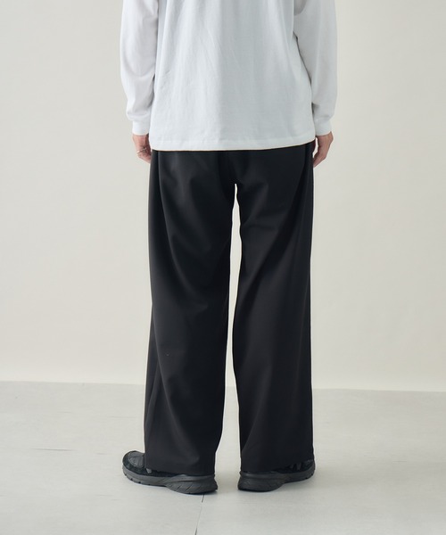 kuros'(クロス)の「【kuros'オリジナル】イージーワイドタックパンツ(スラックス・レディース・ブラック/グレー・SMALL/MEDIUM/LARGE)」の10枚目の写真