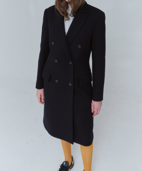 VOYONN（ボヨン）の「ロングミドルウールコートネイビー0130（チェスターコート・レディース・ダークネイビー・MEDIUM/LARGE）」の2枚目の写真