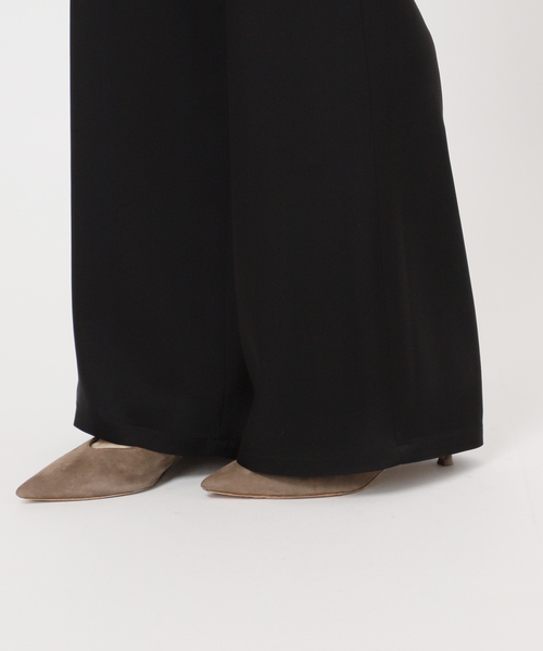 Noble(ノーブル)の「《セットアップ対応》ルナサテンナローフレアタックパンツ(スラックス・レディース・ベージュ/ブラック/ライトグレー・40/38/36)」の12枚目の写真