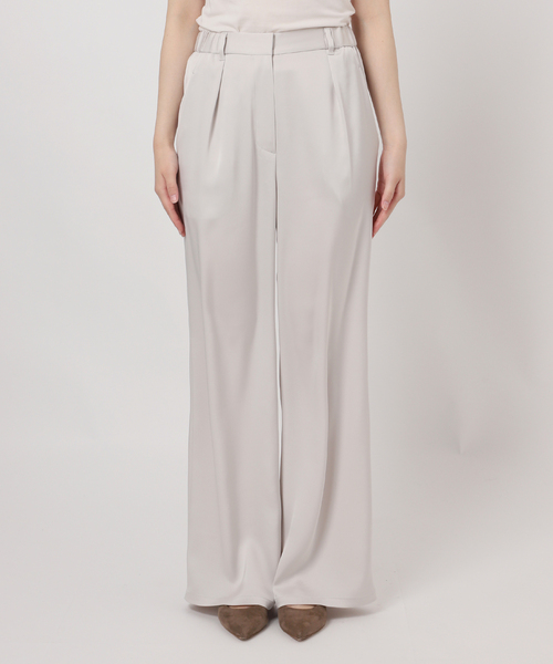 Noble(ノーブル)の「《セットアップ対応》ルナサテンナローフレアタックパンツ(スラックス・レディース・ベージュ/ブラック/ライトグレー・40/38/36)」の7枚目の写真