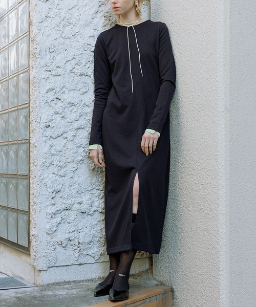 ADAM ET ROPE'（アダムエロペ）の「ポインテッドトゥフラットパンプス（パンプス・レディース・オフホワイト/ブラック・23/23.5/24/24.5）」の21枚目の写真