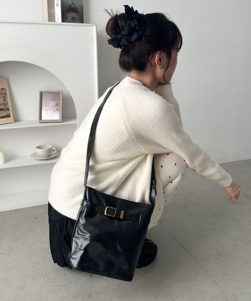 wears（ウェアーズ）の「コンパクトPUミニスクエアショルダーバッグ（ショルダーバッグ・レディース・ブラック/ブラウン・FREE）」の6枚目の写真