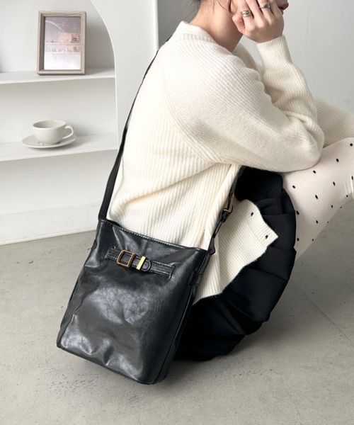 wears（ウェアーズ）の「コンパクトPUミニスクエアショルダーバッグ（ショルダーバッグ・レディース・ブラック/ブラウン・FREE）」の7枚目の写真