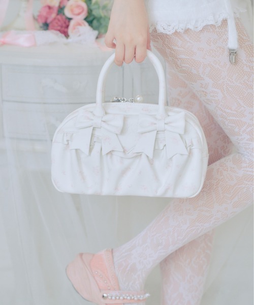 Fiorforte(フィオルフォルテ)の「lacy ribbon boston bag(ボストンバッグ・レディース・ホワイト/ピンク/ホワイト系その他・FREE)」の6枚目の写真