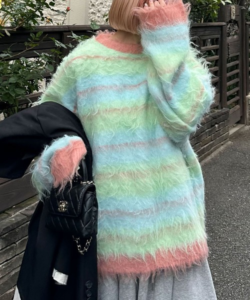 Alley Tokyo(アリートーキョー)の「ふっさふさシャギーボーダーニット(ニット/セーター・レディース・ミント/ピンク・FREE)」の2枚目の写真