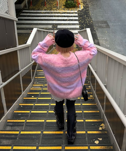 Alley Tokyo(アリートーキョー)の「ふっさふさシャギーボーダーニット(ニット/セーター・レディース・ミント/ピンク・FREE)」の17枚目の写真