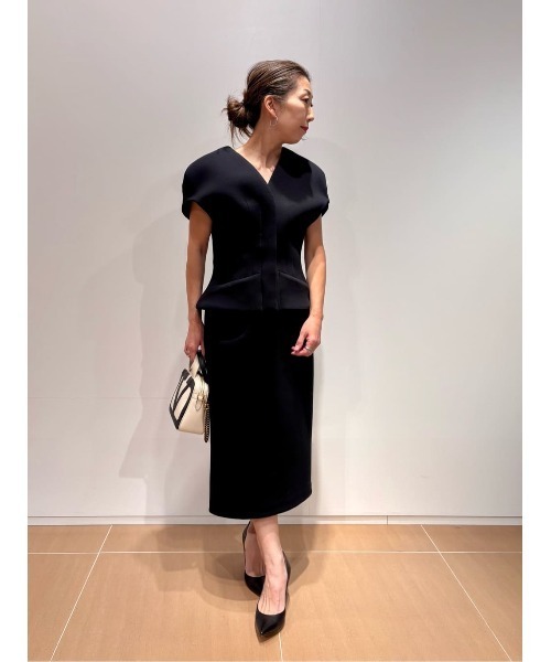 ESTNATION(エストネーション)の「ESSENCEOFLUXURY / カードボード ジャケット(ノーカラージャケット・レディース・グレー/ブラック・38/36)」の8枚目の写真