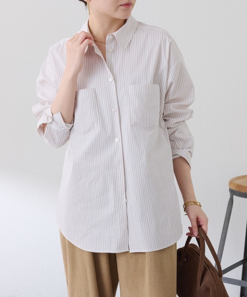 COLLAGE GALLARDAGALANTE(コラージュガリャルダガランテ)の「アレンジオーバーシャツ(シャツ/ブラウス・レディース・ホワイト/ネイビー/サックスブルー・FREE)」の19枚目の写真