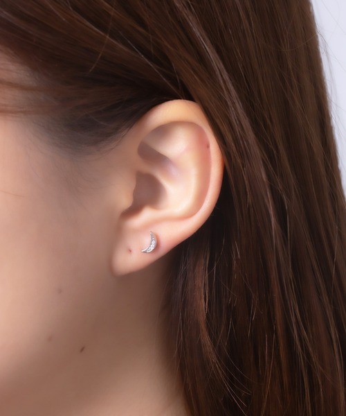 Peony(ピオニー)の「【Peony/ピオニー】/ステンレスポスト 片耳用 メタルムーンピアス(ピアス(片耳用)・レディース・シルバー/ピンクゴールド/ゴールド・FREE)」の2枚目の写真