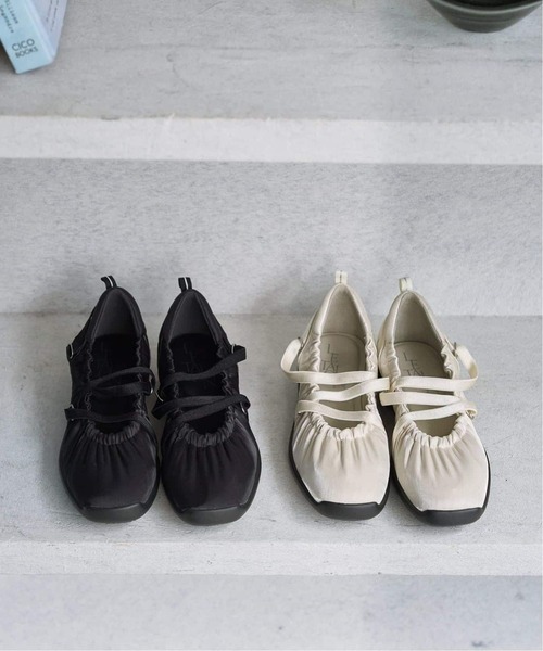 LE TALON（ルタロン）の「《追加》Lエラスティックスニーカー（スニーカー・レディース・ブラック×ブラック/サックスブルー/アイボリー・22cm/25cm/24.5cm/24cm/23.5cm/23cm/22.5cm）」の16枚目の写真