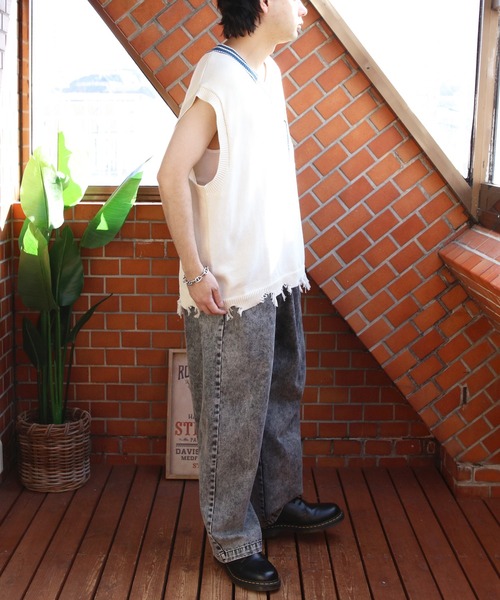 ８(eight)（エイト）の「裾ダメージハートロゴニットベスト（ベスト・メンズ・ブラック/ホワイト・MEDIUM/LARGE）」の13枚目の写真