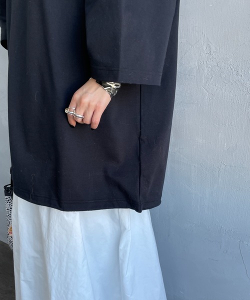 FRED PERRY（フレッドペリー）の「【WEB先行予約】[FRED PERRY/フレッドペリー] 別注 ワンポイントロゴ刺繍 ポンチドローコードTシャツ（Tシャツ/カットソー・レディース・ホワイト/オートミール/チャコールグレー/ブラック・L/M/S）」の5枚目の写真