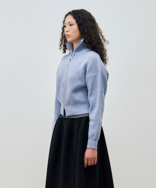 MAIS(マイス)の「TWO WAY KNIT ZIP-UP CARDIGAN / LAVENDER(カーディガン/ボレロ・レディース・ラベンダー・FREE)」の4枚目の写真
