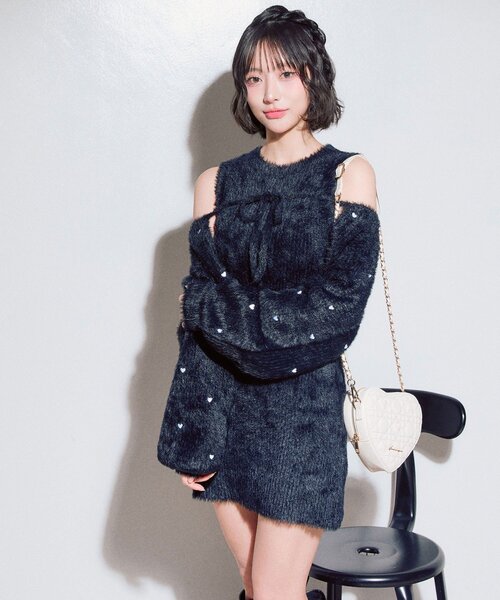 OLIVE des OLIVE(オリーブデオリーブ)の「ハート刺繍ニットワンピース(ワンピース・レディース・レッド/オフホワイト/ブラック・FREE)」の2枚目の写真