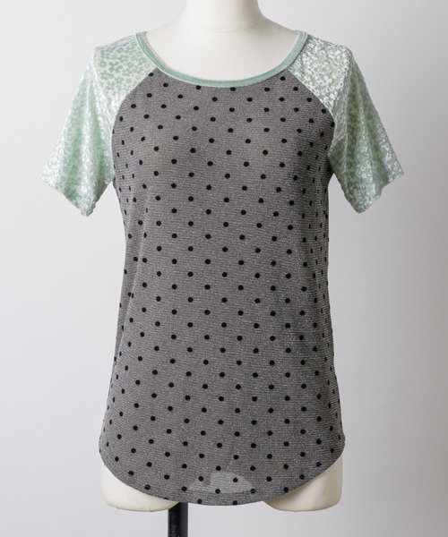musubore（ムスボレ）の「dot & flower raglan tee / ドット＆フラワーラグランT（Tシャツ/カットソー・レディース・ブラック/オレンジ/グリーン・FREE）」の9枚目の写真