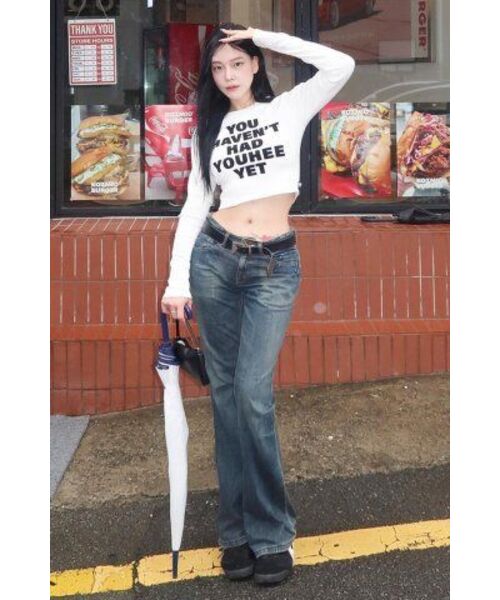 YOUHEE(ユヒ)の「YOUHEE LETTERING LONG SLEEVE WHITE(Tシャツ/カットソー・レディース・その他・FREE)」の13枚目の写真