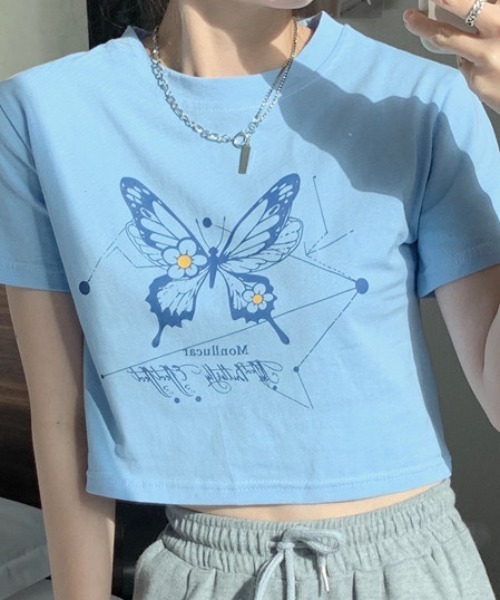 SHEPP(シープ)の「【26年春夏新作】バタフライプリントクロップド半袖T(Tシャツ/カットソー・レディース・ブラック/ホワイト/ブルー・L/M)」の3枚目の写真