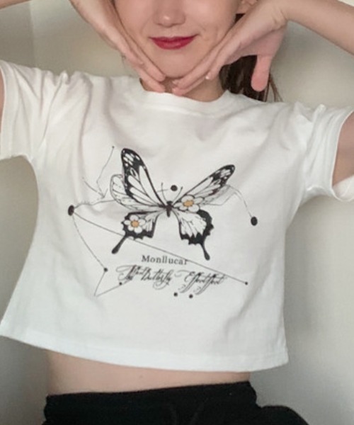 SHEPP(シープ)の「【26年春夏新作】バタフライプリントクロップド半袖T(Tシャツ/カットソー・レディース・ブラック/ホワイト/ブルー・L/M)」の6枚目の写真