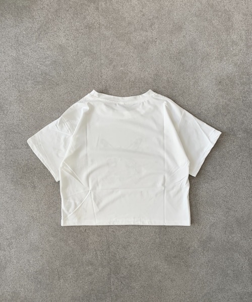 SHEPP(シープ)の「【26年春夏新作】バタフライプリントクロップド半袖T(Tシャツ/カットソー・レディース・ブラック/ホワイト/ブルー・L/M)」の15枚目の写真