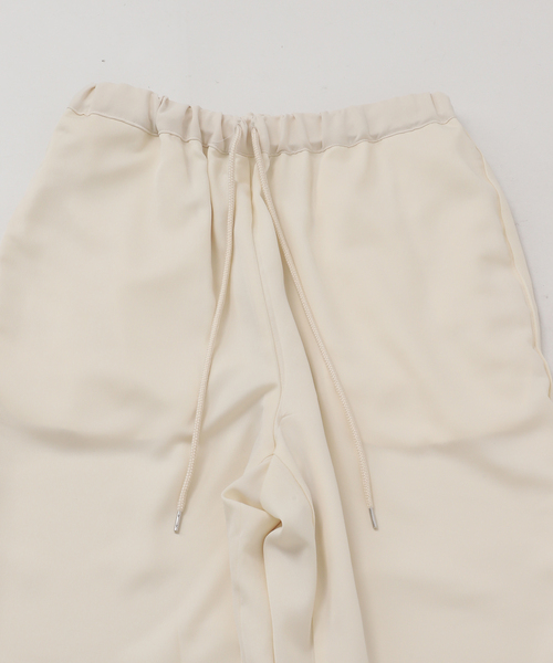 JOURNAL STANDARD relume（ジャーナルスタンダード　レリューム）の「［26SS新作］ウォッシャブルヘビーツイルイージーワイド（その他パンツ・レディース・ブラック/チャコールグレー/ホワイト/ベージュ・36/38）」の5枚目の写真