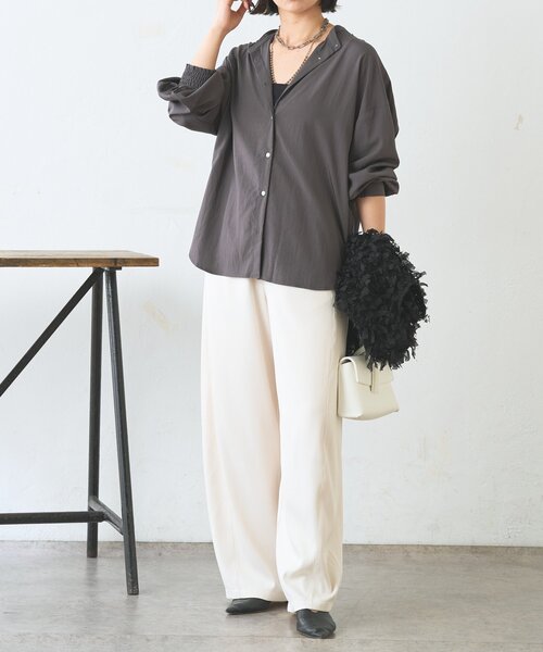 Jena espace merveilleux(ジェナ エスパスメルヴェイユ)の「【美シルエット】カーブラインイージーパンツ(その他パンツ・レディース・アイボリー/グレー・FREE)」の4枚目の写真