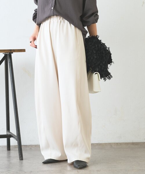 Jena espace merveilleux(ジェナ エスパスメルヴェイユ)の「【美シルエット】カーブラインイージーパンツ(その他パンツ・レディース・アイボリー/グレー・FREE)」の9枚目の写真