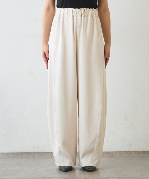 Jena espace merveilleux(ジェナ エスパスメルヴェイユ)の「【美シルエット】カーブラインイージーパンツ(その他パンツ・レディース・アイボリー/グレー・FREE)」の13枚目の写真