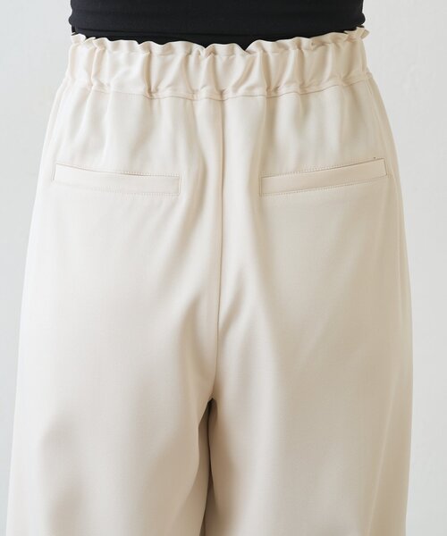 Jena espace merveilleux(ジェナ エスパスメルヴェイユ)の「【美シルエット】カーブラインイージーパンツ(その他パンツ・レディース・アイボリー/グレー・FREE)」の17枚目の写真