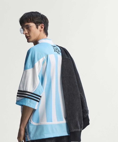 adidas(アディダス)の「ブリングバック リミックス アルゼンチン ジャージ / アディダスオリジナルス adidas Originals(Tシャツ/カットソー・メンズ・ブルー・X-SMALL/X-LARGE/SMALL/MEDIUM/LARGE/3XL/XX-LARGE)」の6枚目の写真