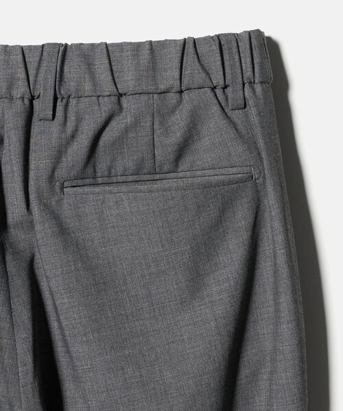 UNITED ARROWS(ユナイテッドアローズ)の「TR バックシャーリング 1プリーツ イージー スラックス ストレッチ 接触冷感(スラックス・メンズ・ネイビー/グレー系・XL/M/L/S)」の4枚目の写真