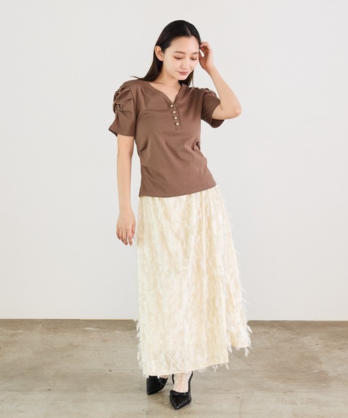 Siel(シエル)の「フロントボタン 袖ギャザーカットソー(Tシャツ/カットソー・レディース・グレー/ブラック/ホワイト/ブラウン・FREE)」の19枚目の写真