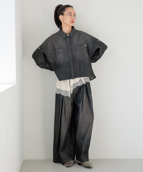 HEREIAM（ヘレイアム）の「【HEREIAM】MIDデニムシャツ（シャツ/ブラウス・レディース・ブラック/インディゴブルー・FREE）」の6枚目の写真