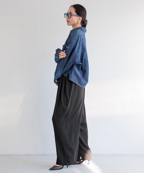 HEREIAM（ヘレイアム）の「【HEREIAM】MIDデニムシャツ（シャツ/ブラウス・レディース・ブラック/インディゴブルー・FREE）」の17枚目の写真