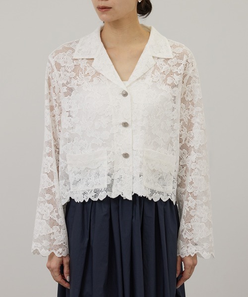 SALON adam et rope'（サロン アダム エ ロペ）の「スカラップレースクロップドシャツジャケット（その他アウター・レディース・ダークブラウン/ホワイト・FREE）」の17枚目の写真