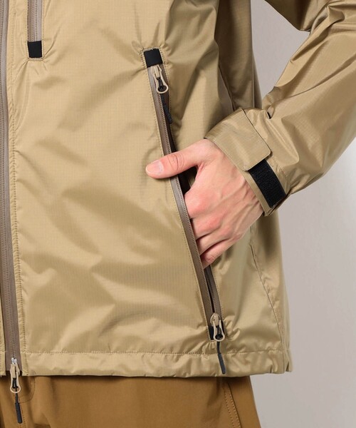 NANGA（ナンガ）の「【NANGA別注】 日本製 オーロラテックス シェルブルゾン（マウンテンパーカー・メンズ・ベージュ/ネイビー/カーキ/ブラック・L/S/M/XL）」の11枚目の写真