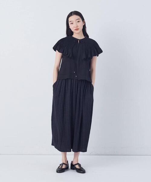 conges payes ADIEU TRISTESSE（コンジェ ペイエ アデュートリステス）の「モスリンハンドタックカラージレ（ベスト・レディース・オフホワイト/ブラック・38）」の3枚目の写真