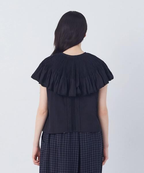 conges payes ADIEU TRISTESSE（コンジェ ペイエ アデュートリステス）の「モスリンハンドタックカラージレ（ベスト・レディース・オフホワイト/ブラック・38）」の9枚目の写真