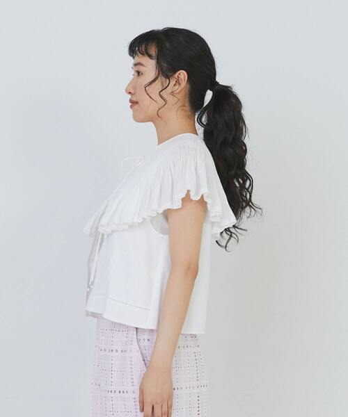 conges payes ADIEU TRISTESSE（コンジェ ペイエ アデュートリステス）の「モスリンハンドタックカラージレ（ベスト・レディース・オフホワイト/ブラック・38）」の15枚目の写真