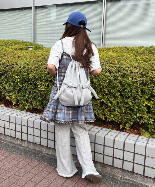 WC(ダブル シー)の「ダブルリボンナップサック(バックパック/リュック・レディース・ピンク系その他/グレー・FREE)」の4枚目の写真