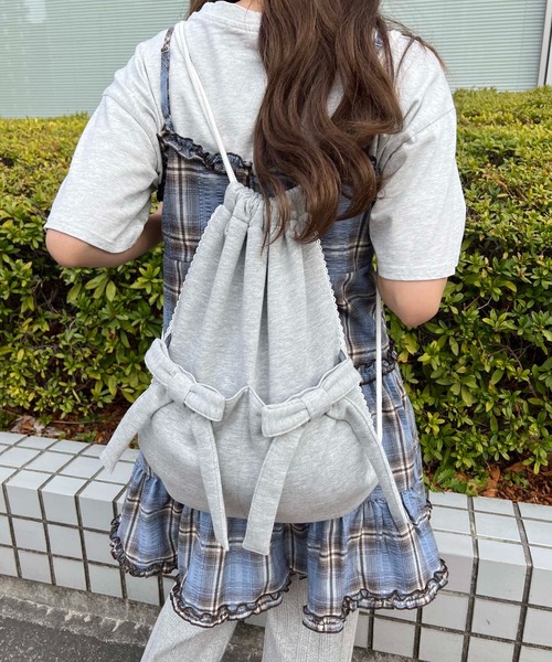 WC(ダブル シー)の「ダブルリボンナップサック(バックパック/リュック・レディース・ピンク系その他/グレー・FREE)」の3枚目の写真